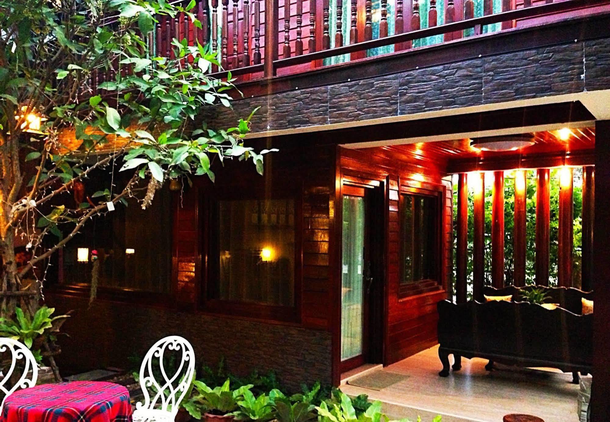 Baifern Homestay Phra Nakhon Si Ayutthaya Exterior foto